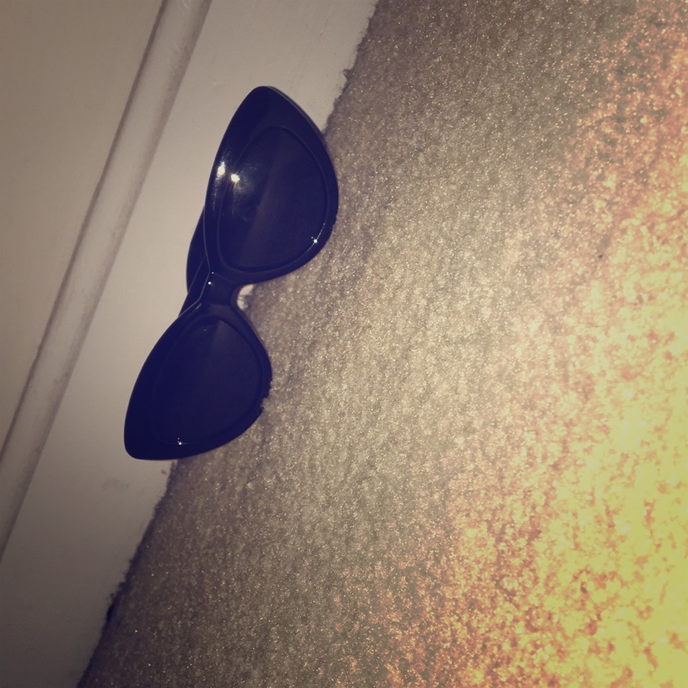 Black sunglasses